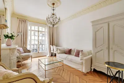 Coin salon dans l'établissement Trocadero - Longchamp 2bdr