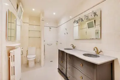 Salle de bains dans l'établissement Trocadero - Longchamp 2bdr