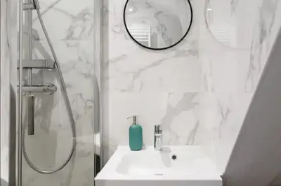 Salle de bains dans l'établissement GuestReady - Apt. Vintage au centre de Paris