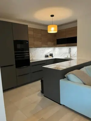 Cuisine ou kitchenette dans l'établissement Modern apartment with terrace