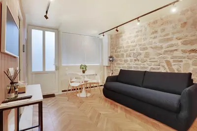 Coin salon dans l'établissement Studio moderne & cosy Abbesses