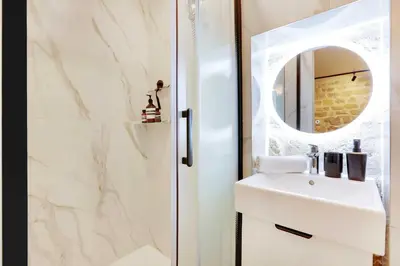 Salle de bains dans l'établissement Studio moderne & cosy Abbesses