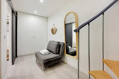 Coin salon dans l'établissement Apartment for 4, between Opera and Montmartre