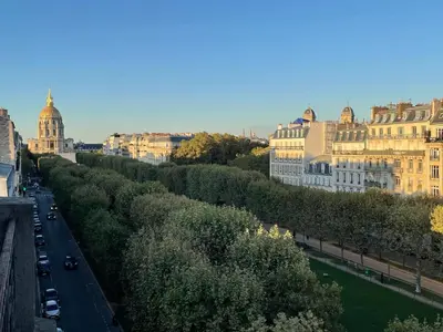 Vue générale sur Paris ou vue de la ville depuis l'appartement