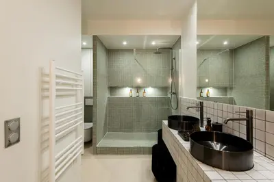 Salle de bains dans l'établissement Room Aboukir, Paris Centre