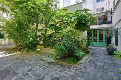 Jardin de l'établissement 3min Notre Dame de Paris | Studio