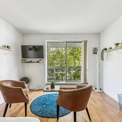 Chic studio Champs-élysées