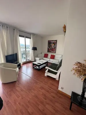 Plan de l'établissement Superbe appartement vue sur la Seine situé à Boulogne-Billancourt