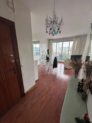 Plan de l'établissement Superbe appartement vue sur la Seine situé à Boulogne-Billancourt