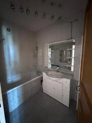 Plan de l'établissement Superbe appartement vue sur la Seine situé à Boulogne-Billancourt