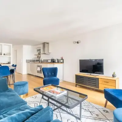 Apt moderne rénové et spacieux