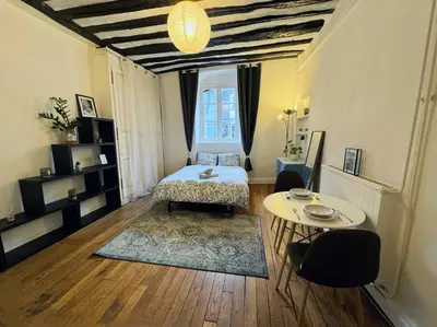 Plan de l'établissement Charmant Appartement Parisien Près du Louvre Paris, France