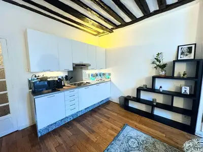 Plan de l'établissement Charmant Appartement Parisien Près du Louvre Paris, France