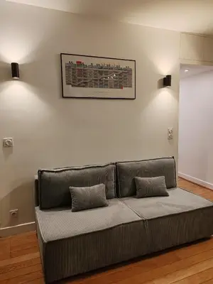Coin salon dans l'établissement Studio moderno al centro di Parigi - République