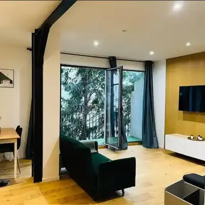 Appartement Paris 11 - 2 chambres - 2 sdd - 2 wc