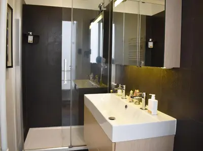 Salle de bains dans l'établissement Boulevard Pereire