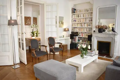Coin salon dans l'établissement Boulevard Pereire