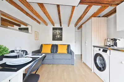 Plan de l'établissement Studio Quartier Saint-Michel Notre-Dame 4 Free Netflix