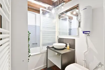 Plan de l'établissement Studio Quartier Saint-Michel Notre-Dame 4 Free Netflix