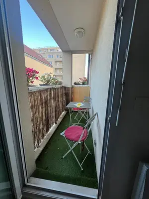 Balcon ou terrasse dans l'établissement Cosy logement entier à Asnières sur Seine