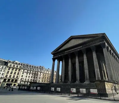 Plan de l'établissement Le Loft Bleu La Madeleine - un mini loft design et très central