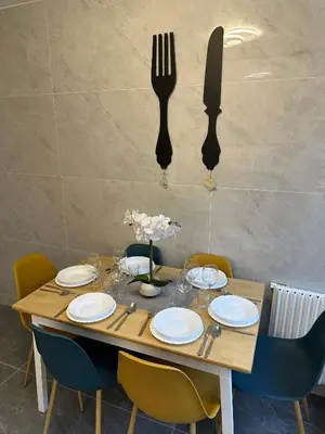 Plan de l'établissement PARIS-MONTROUGE Magnifique appartement- très cosy pour 1 - 6 personnes refait à NEUF -ENTIRE APARTMENT LUXURIOUS AND WARM -Montrouge Paris 14ème - Proche Aéroport Orly Parc Expositions Porte de Versailles FREE WIFI GRATUIT