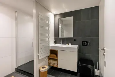 Salle de bains dans l'établissement Magnifique Duplex haut de gamme à Montorgueil