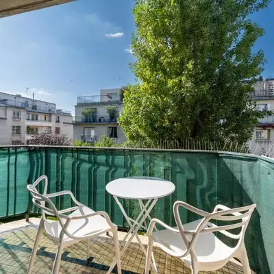 Spacious 3BD Family Apartment Auteuil