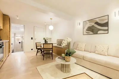 Coin salon dans l'établissement Opéra - Elégant appartement - Haystia