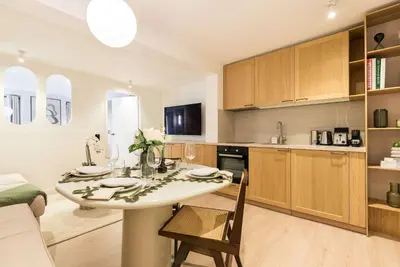 Cuisine ou kitchenette dans l'établissement Opéra - Elégant appartement - Haystia
