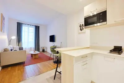 Cuisine ou kitchenette dans l'établissement Cosy apartment - 1BDR-4P - Boulogne Billancourt