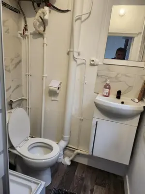 Salle de bains dans l'établissement Studio proche Paris