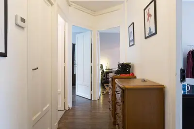 Cuisine ou kitchenette dans l'établissement Flamboyant Lutèce - Élégance Parisienne au Cœur de la Ville