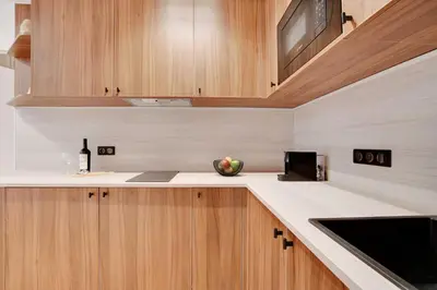 Cuisine ou kitchenette dans l'établissement Elegant apartment with AC -2BR-6P- le Marais