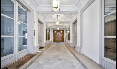 Plan de l'établissement L'avenue Montaigne