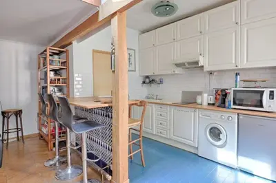 Cuisine ou kitchenette dans l'établissement Les bamboos de Malakoff Paris