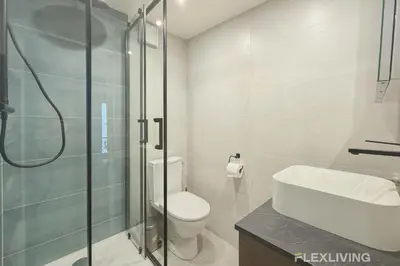 Salle de bains dans l'établissement Flexliving - Studio - Martyrs