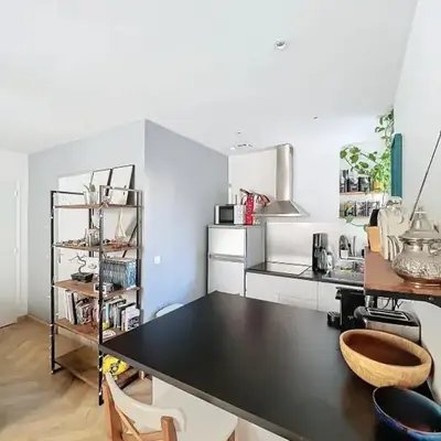 Charming 2-Room Paris Getaway Near Le Marais