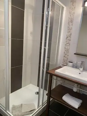 Salle de bains dans l'établissement Studio élégant proche grand Rex Fbg Poissonnière