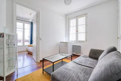 Coin salon dans l'établissement Cloysia Studio 18eme - 15 min à pied de montmartre
