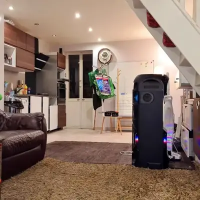Chambre meublée dans une maison haut de gamme avec jardin proche métro