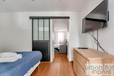 Un ou plusieurs lits dans un hébergement de l'établissement Urban Flat 04 - Pretty 2 Bedroom Flat in Montorgueil