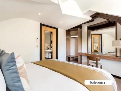 Un ou plusieurs lits dans un hébergement de l'établissement Merveil Signature Suite - Cyr II - Private terrace