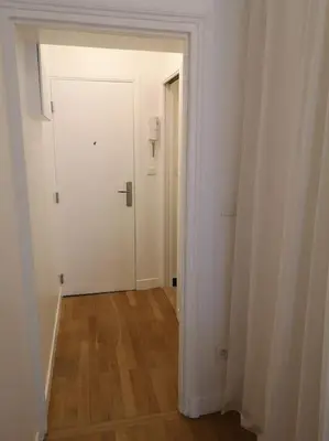 Plan de l'établissement Charmant appartement parisien 2 pièces
