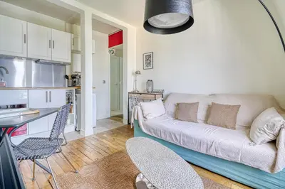 Cuisine ou kitchenette dans l'établissement Sous les toits du Père Lachaise