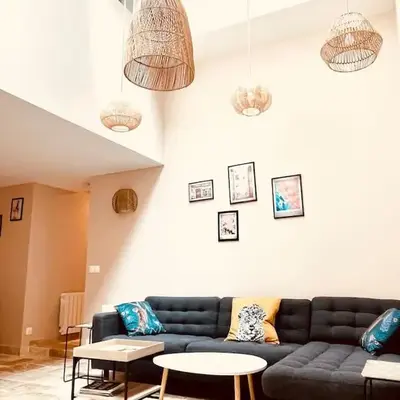 Stylish Loft Paris 17- 3 bdrs - 2 bathrs - 7 pers