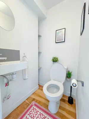 Salle de bains dans l'établissement Appartement Chic & Spacieux | Paris 2ème