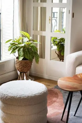 Coin salon dans l'établissement Très lumineux. 1 chambre Batignolles / Opéra.