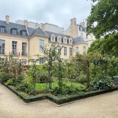 Comfort & design 2 BR near Place des Vosges
