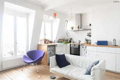 Cuisine ou kitchenette dans l'établissement Charmant Appartement à Montmartre